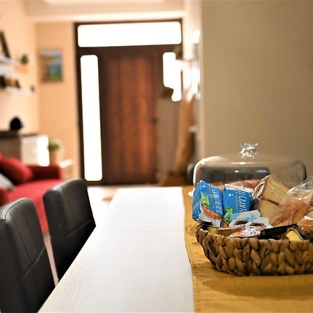 "Il Vecchio Salone" Appartamento In Pieno Centro Con Garage Privato Lecce Eksteriør bilde