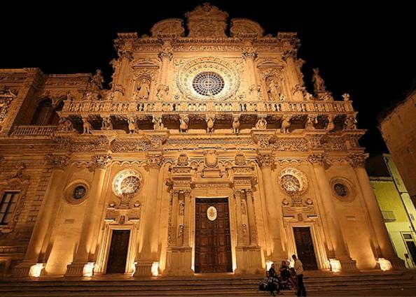 "Il Vecchio Salone" Appartamento In Pieno Centro Con Garage Privato Lecce Eksteriør bilde