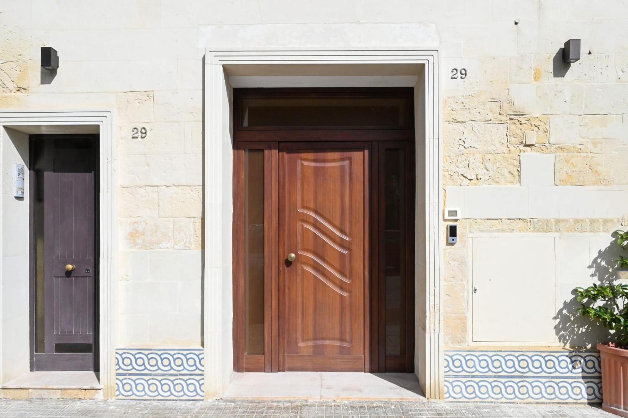 "Il Vecchio Salone" Appartamento In Pieno Centro Con Garage Privato Lecce Eksteriør bilde