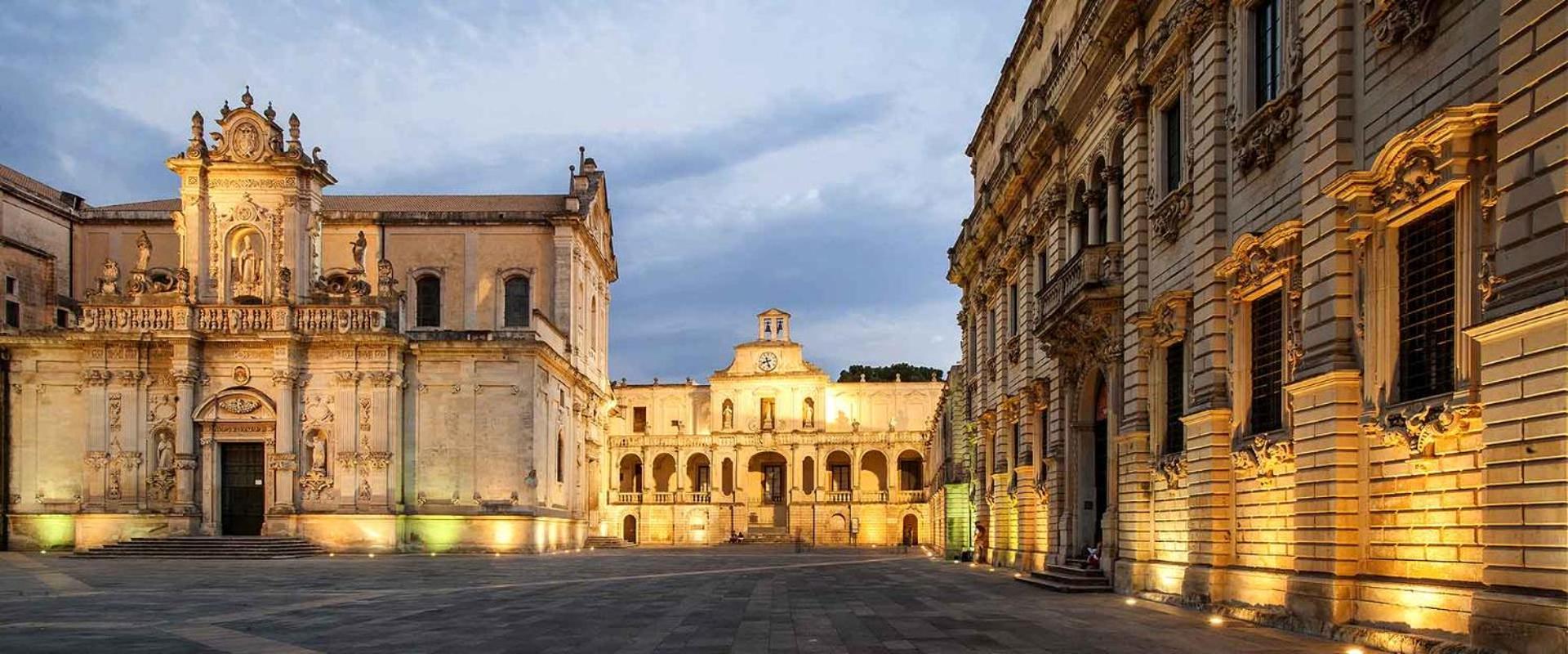 "Il Vecchio Salone" Appartamento In Pieno Centro Con Garage Privato Lecce Eksteriør bilde