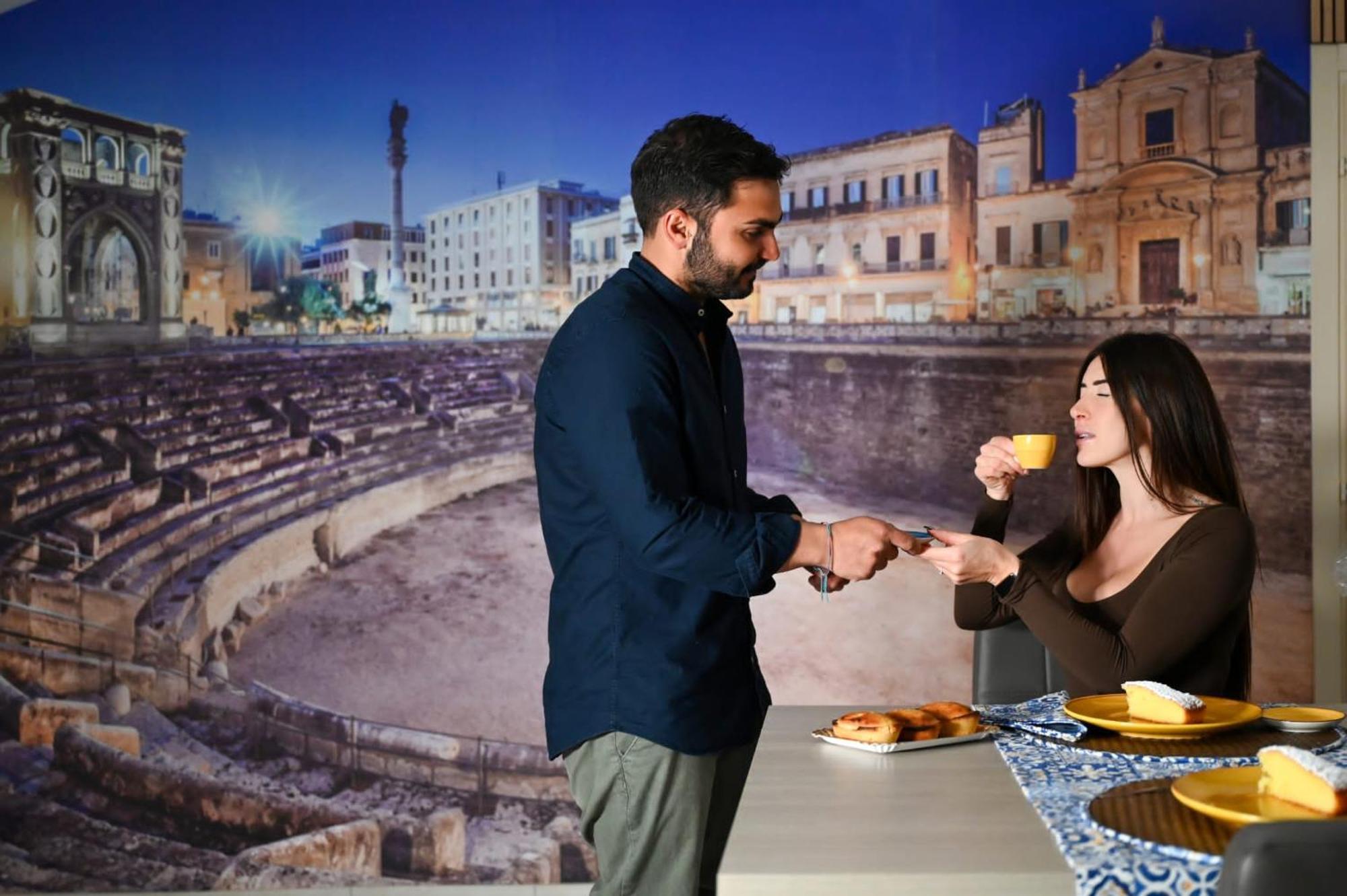 "Il Vecchio Salone" Appartamento In Pieno Centro Con Garage Privato Lecce Eksteriør bilde