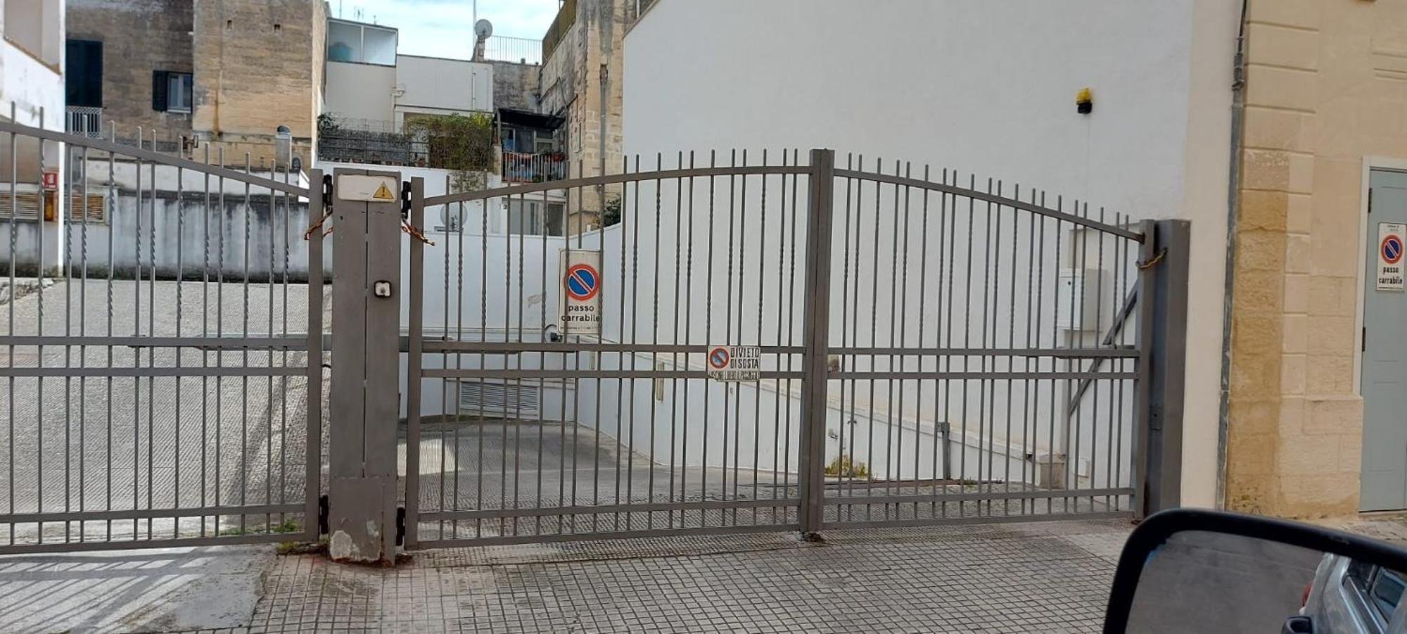 "Il Vecchio Salone" Appartamento In Pieno Centro Con Garage Privato Lecce Eksteriør bilde